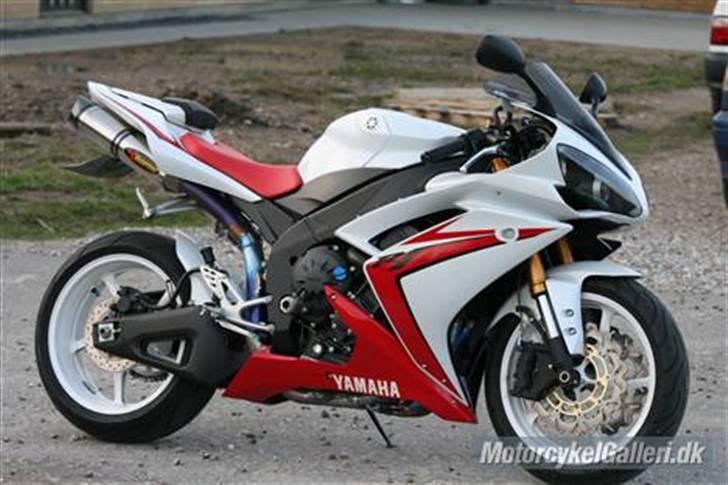 Yamaha r1 billede 14