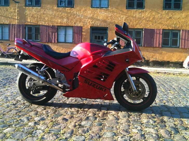 Suzuki RF 600 R billede 2