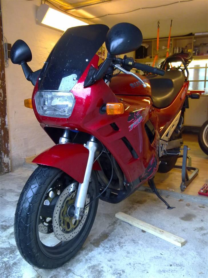 Suzuki GSXF 750 SOLGT billede 5
