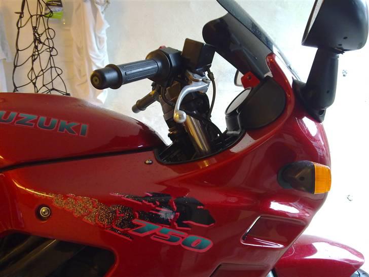 Suzuki GSXF 750 SOLGT billede 8