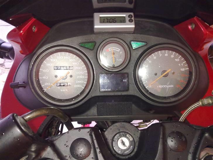 Suzuki GSXF 750 SOLGT billede 11