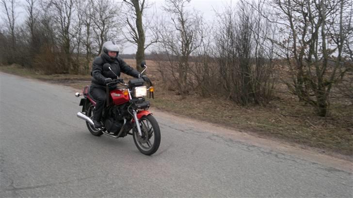 Yamaha XS 400 billede 8