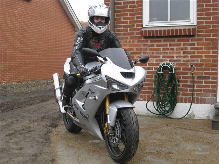 Kawasaki ZX6R 636 -solgt- billede 3