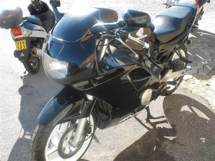 Honda cbr 600 f billede 1