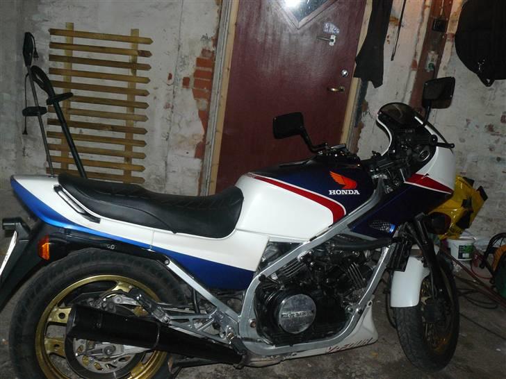 Honda vf 750 f billede 3