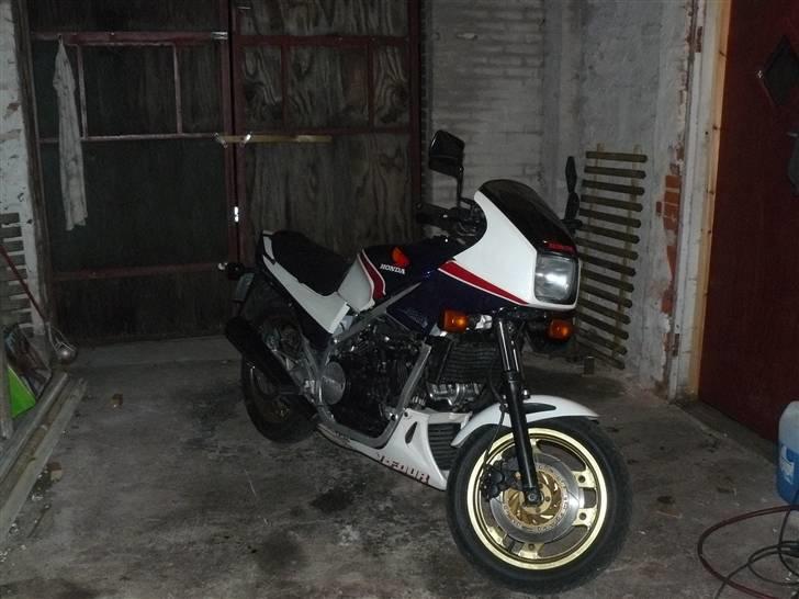 Honda vf 750 f billede 4