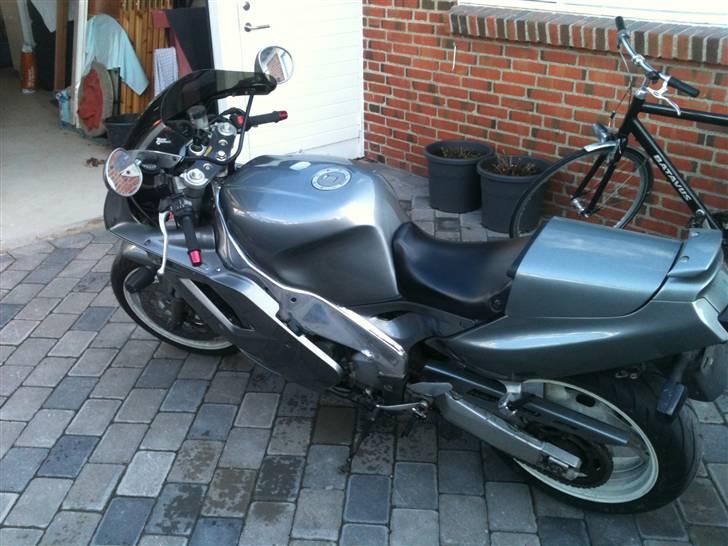 Yamaha FZR 1000 SÆLGES billede 11