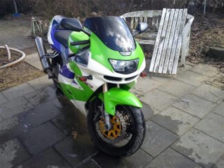 Kawasaki zx9r billede 7