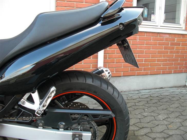 Suzuki GSX 750F - SOLGT -  billede 8