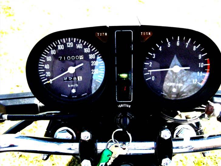 Suzuki GS 550 billede 2