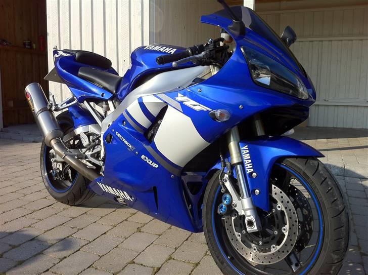 Yamaha yzf R1 billede 3