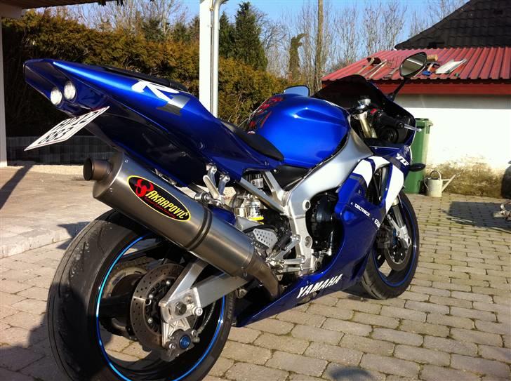 Yamaha yzf R1 billede 6