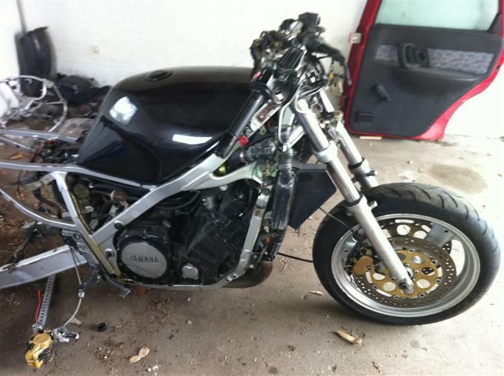 Yamaha fz 750 billede 2