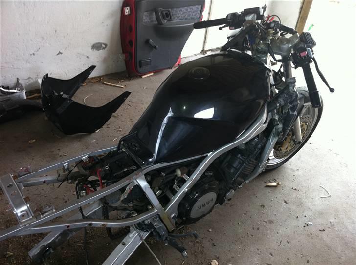 Yamaha fz 750 billede 4