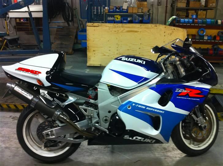 Yamaha YZF 750 / 1000 *solgt* billede 12