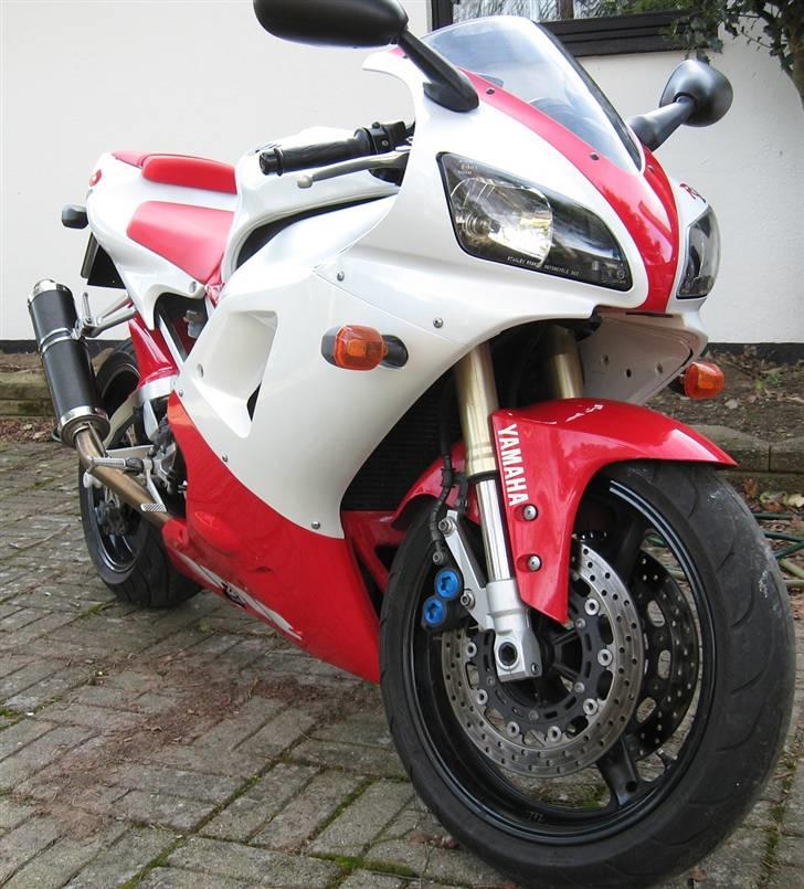 Yamaha r1 (SOLGT) billede 6