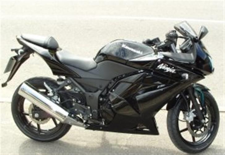 Kawasaki Ninja 250R billede 1