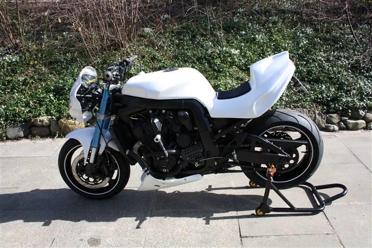 Suzuki GSXR 750w Streetfighter billede 3