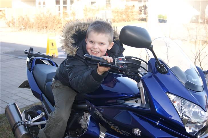 Suzuki GSF 1250SAK8 Bandit SOLGT - Skal du ha´ baghjul? billede 5