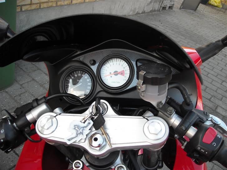 Suzuki SV650s billede 8