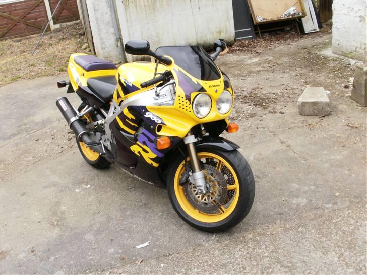 Honda cbr 900 rr sc28 solgt billede 1