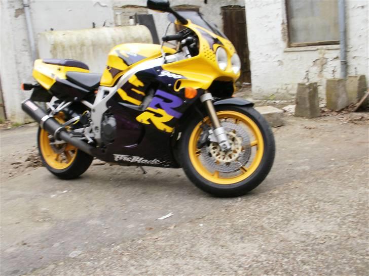 Honda cbr 900 rr sc28 solgt billede 6