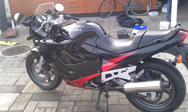 Suzuki GSX600F (totalskadet) billede 8