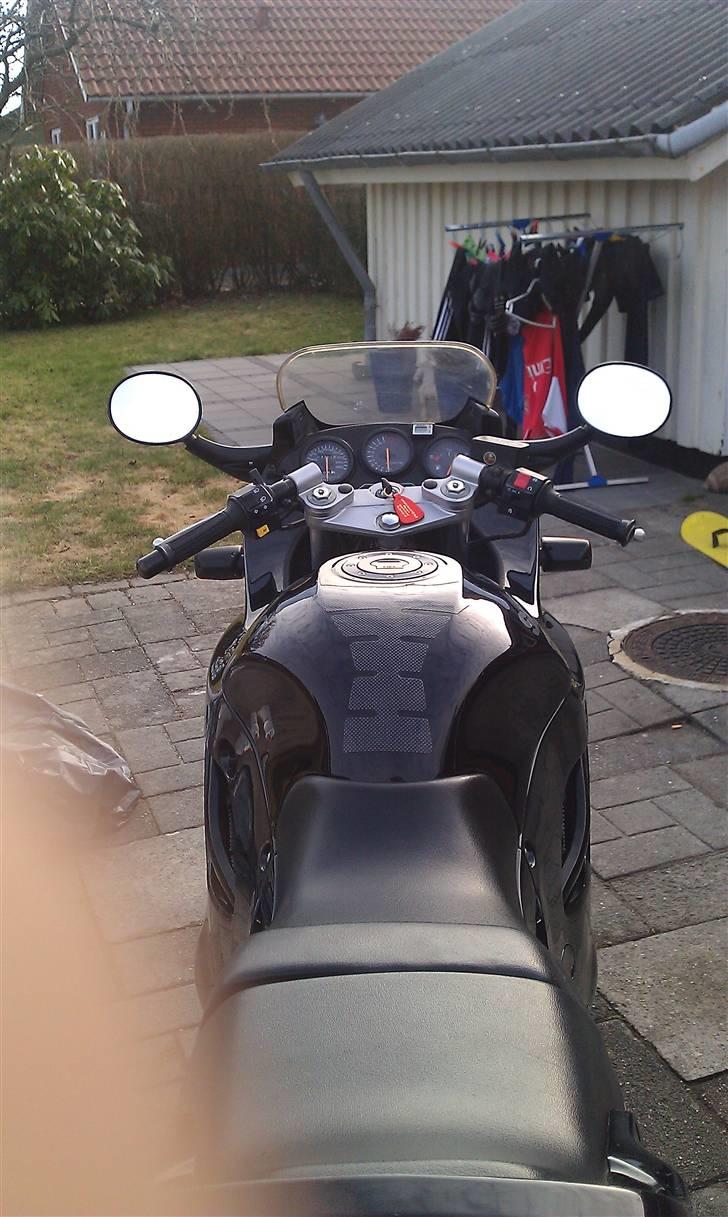 Suzuki GSX600F (totalskadet) billede 12