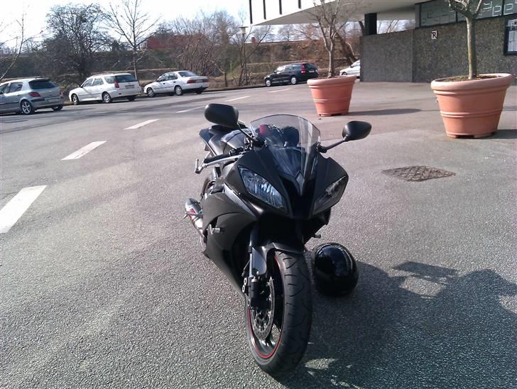 Yamaha R6 billede 4