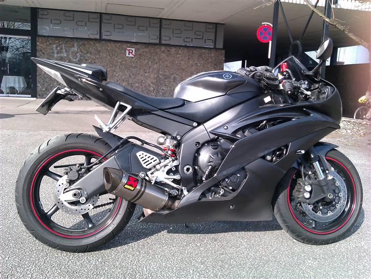 Yamaha R6 billede 5