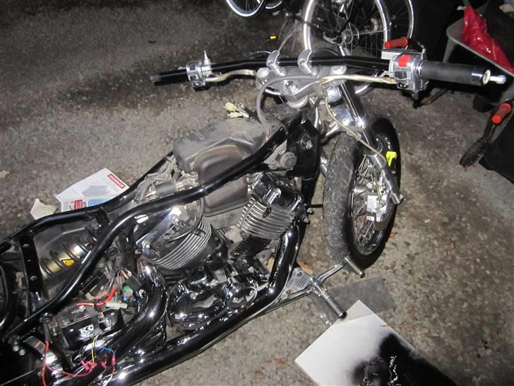 Yamaha XVS 650 Drag Star Bobber billede 3