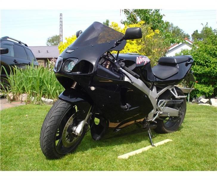 Kawasaki ZX-7R billede 4