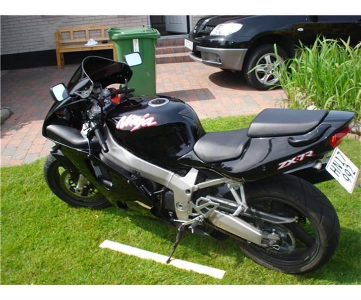 Kawasaki ZX-7R billede 7