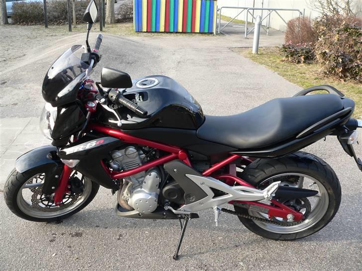 Kawasaki ER6N billede 8