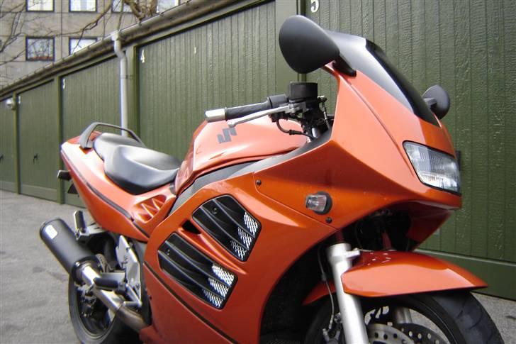 Suzuki rf 900r billede 5