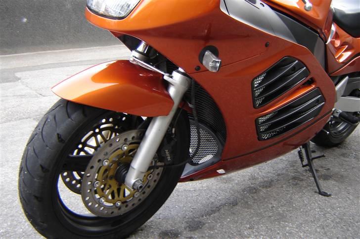 Suzuki rf 900r billede 7