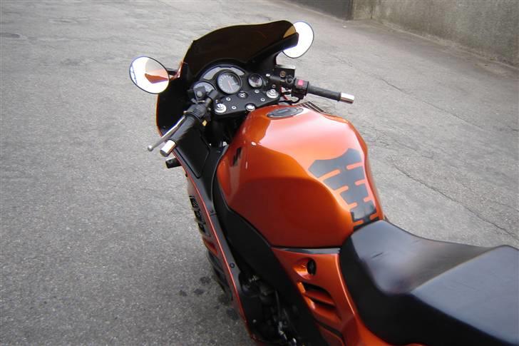 Suzuki rf 900r billede 8