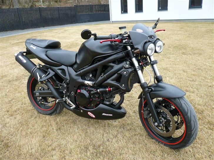 Suzuki SV650 Streetfighter - SV650 Streetfighter billede 1