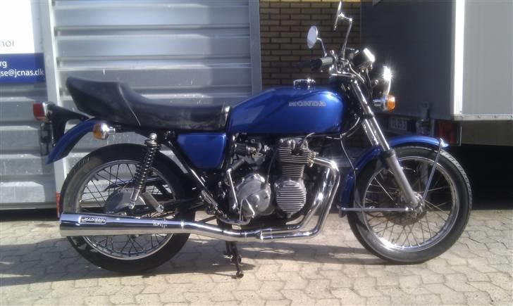 Honda CB 400 F billede 1