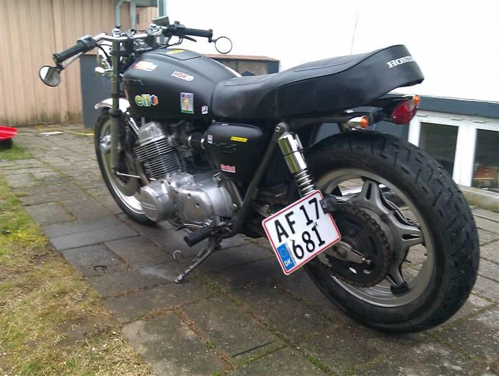 Honda mc 750