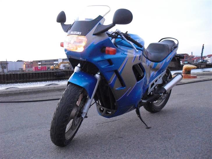 Suzuki gsx 600 f SOLGT - Farven 2011 billede 7