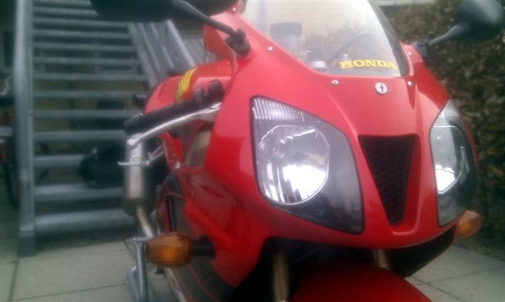 Honda VTR SP-1 billede 1