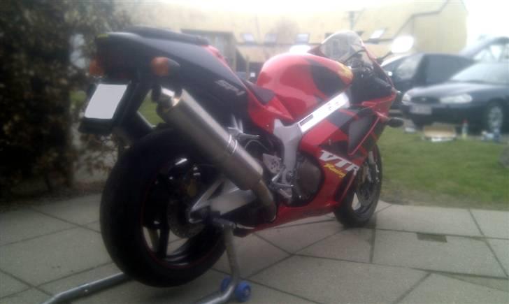 Honda VTR SP-1 billede 2