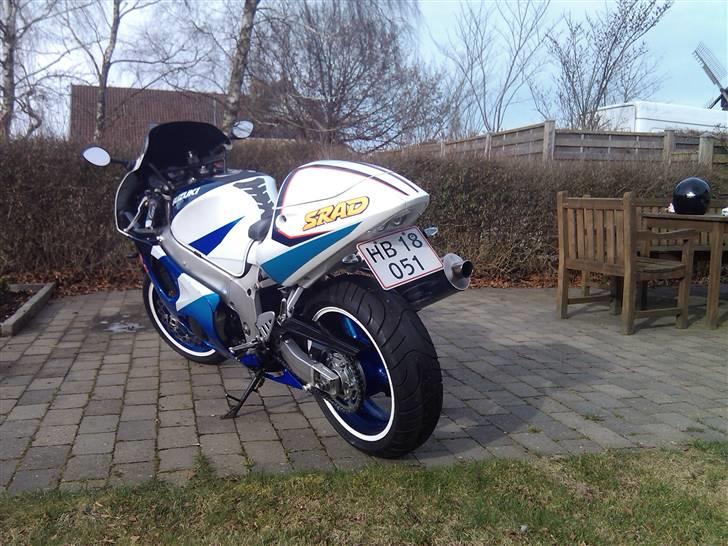 Suzuki GSX-R 600 SRAD billede 3