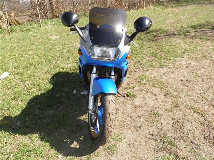 Suzuki GSX600F billede 3