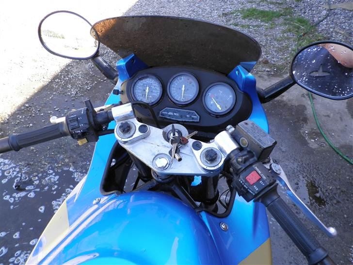 Suzuki GSX600F billede 4