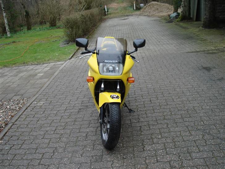 Honda VFR 750 F billede 2