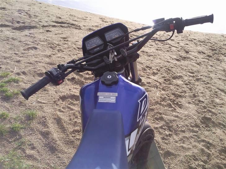 Yamaha DT 175 - Indretningen set fra førersædet :) billede 15