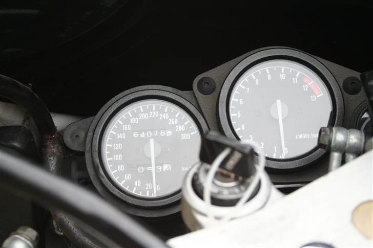 Yamaha FZR 1000 billede 8