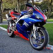 Yamaha yzf R1.